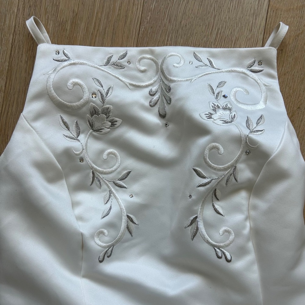 Vintage Jessica McClintock Wedding Gown Satin White Floral Embroidered Gemstone